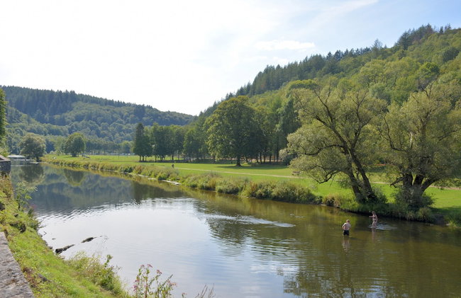 Child Friendly Holiday Home in Bouillon near River - Photo 35