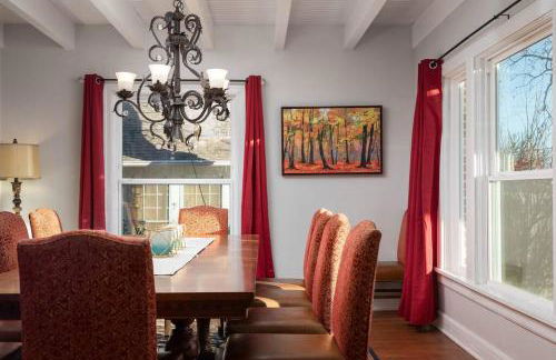 Grand Performance Home 3 min to Downtown, Stockyard, AT&T - Photo 23