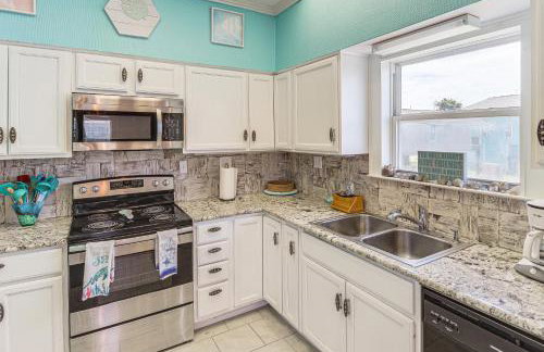 3 Blocks to Beach Getaway on Bolivar Peninsula! - Foto 9