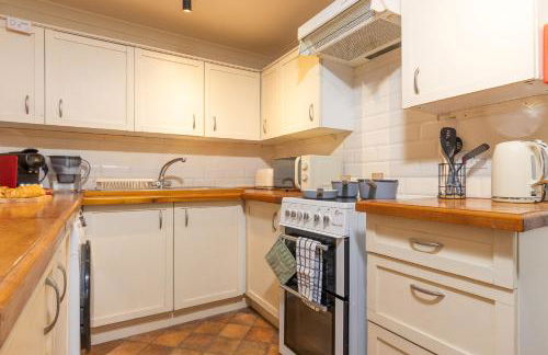 Cozy Studio Apartment Kenilworth, Free Parking, WIFI, Smart TV - Foto 7