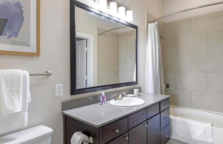 Landing Stylish 1BD Yoga Studio Gym - Photo 11