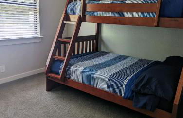 Lake ConRoy Estates - Unit A with Pool Access - Foto 22