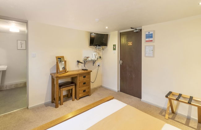 OYO Elm Farm Country House, Norwich Airport - Photo 6