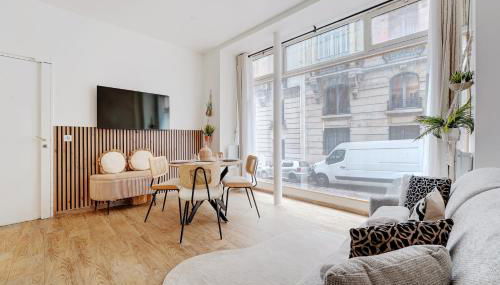 "Cozy Apartment 1BDR 4P – Paris 8th Saint-Lazare - Foto 5