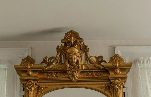 Historic Home near Stony Brook Village & Beach - Foto 57