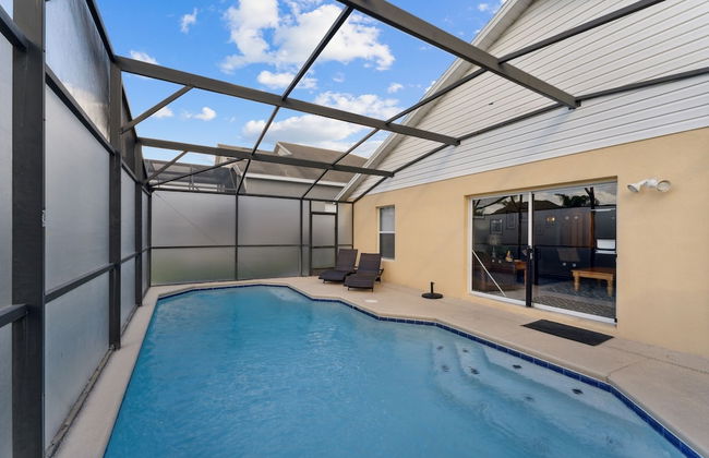 Vacation Resort Home Right Outside Of Disney World Parks With Private Pool 4 Bedroom Home by RedAwning - Foto 20