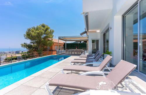 Cool & Modern Villa Giovanna with Air Conditioning, Private Pool & Sea Views - Foto 7