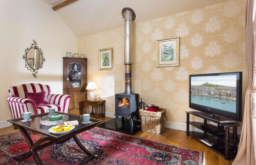 Blacksmiths Cottage - Photo 2