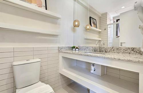 Ofurô - 5 Suítes - Piscina Aquecida - Marina - Condomínio - Foto 61