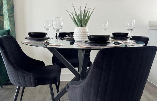 Modern 2 Bedroom Apartment - Foto 10