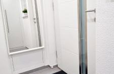 New Modern SelfCheckin PublicFreeParking HighSpeed Wifi KingSizeBed - Foto 45