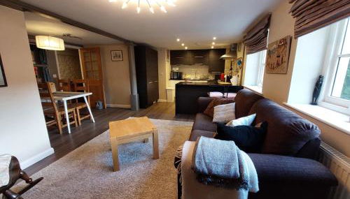 Old Brewery home with pool and gym access - Foto 2