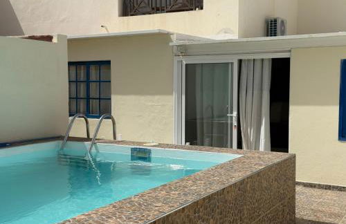 Villa LiLo Private House with Heated Pool - Foto 4