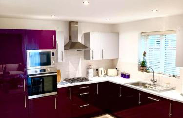 Elysian Escape, modern 5 bedroom house - Photo 13