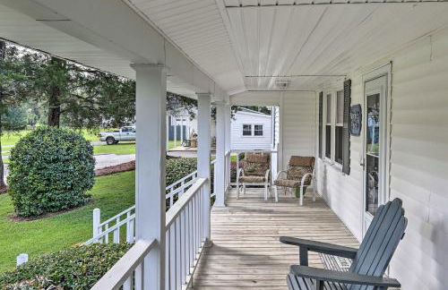 Family Home with Fire Pit, 2 Mi to Lake Access - Foto 32