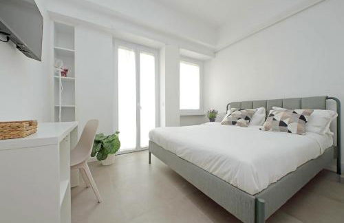 Brand New Modern Apt 2 Stops to Colosseum - Photo 13