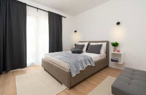 Designer Villa Simone - Modern & Heritage Style with Office - Foto 56