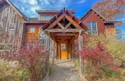 Stunning Luxury Ski-InSki-Out Home w Hot Tub - Foto 1