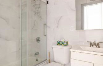 Stylish 3BR Home Near NYC in Perfect Location - Foto 17