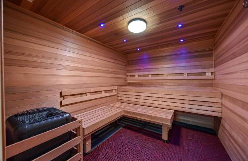 36Fl with Ocean View, Mins to Waikiki Beach, Parking - Foto 64