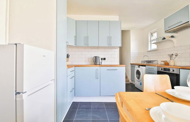 Beautifully Designed 2 Bed Apartment - Foto 32