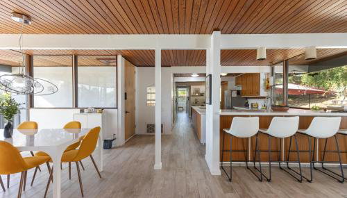 Mid-Century Masterpiece Tree house, Pool & Spa - Foto 3