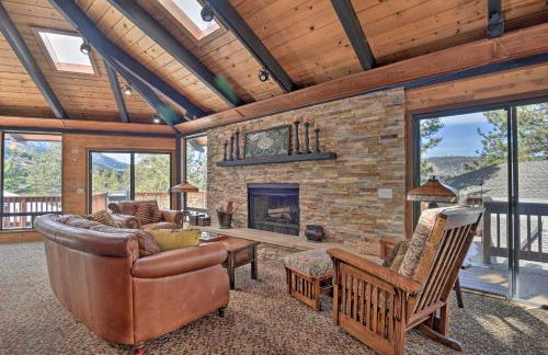 Cozy Grand Woodland Cabin with Mountain Views - Foto 1