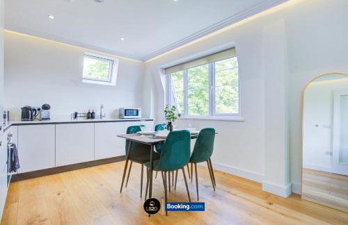 2-Bed Apartment with Balcony in Acton, by LS2G Stays - Foto 25