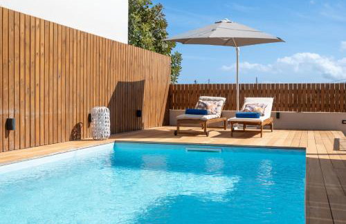 Blue Essence Seaside Villa and Suite - Photo 9
