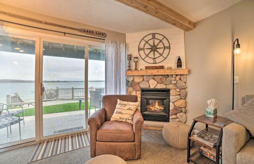 Updated Onekama Resort Condo on Portage Lake! - Foto 6