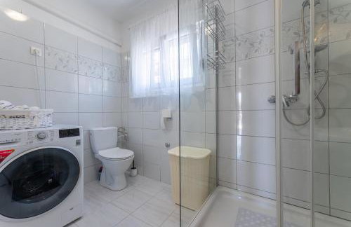 Treno, Luxurious Apartment with Jacuzzi and Sea-View - Foto 21