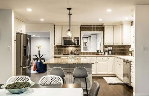 Broad Ripple Falcon Crestview Bungalow-Family Friendly - Foto 1