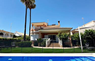 Villa en la Playa I 5BR I 5 WC I Piscina Privada - Foto 1