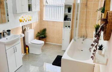 Cosy Self-Contained Studio Near QE Hospital in Harborne - R4 - Photo 6
