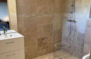 Villa d'exception à 500 m de la plage - Photo 16