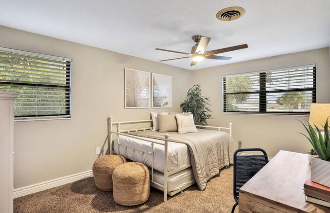 Kiss the Wave - Spacious 4BR 3BA w Pool hot tub - Foto 22