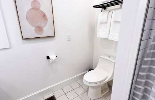 Mill House in Beautiful Downtown Jefferson - Foto 12