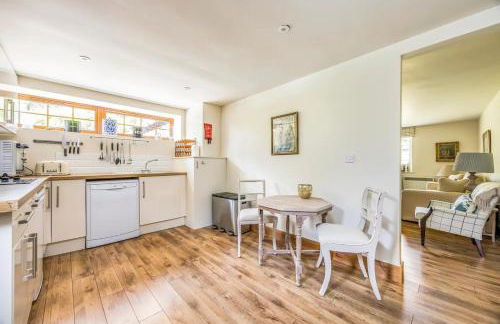 Charming Annexe Lodge with Parking - Pass The Keys - Foto 12