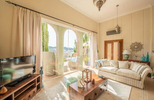 Dream Stay! 15 Guests, Big Pool with Heating Option at Extra Cost, Sea view! - Photo 24