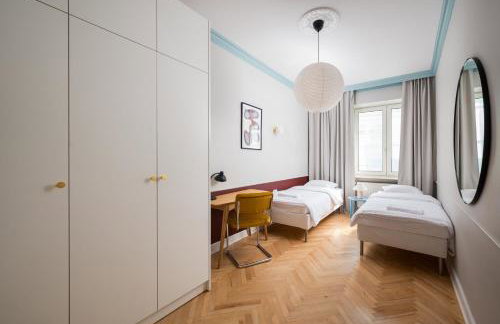 Hala Mirowska Spacious Apartment by BookingHost - Photo 8