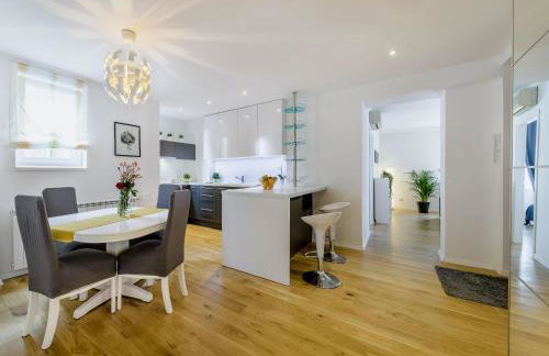 Superior Central Stay - Photo 38