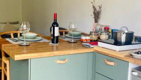The Cherry Hill Studio - Kitchenette, bathroom, parking and lovely garden - Foto 5, stove