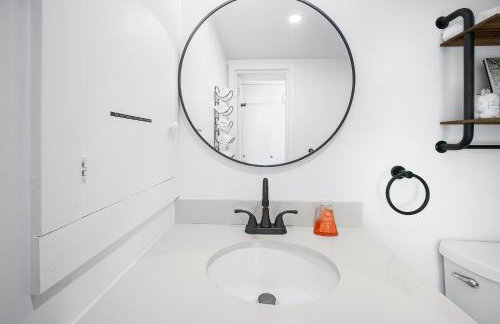 Oceanfront Jewel - Remodeled to Perfection - Foto 16