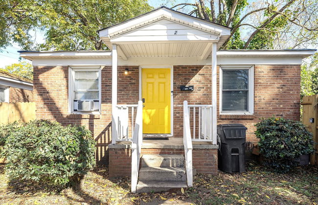 Cozy Retreat near Uptown with Hot Tub - Foto 4