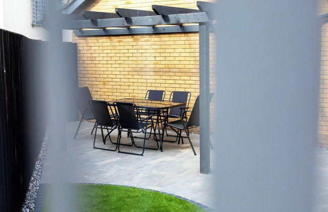 Hampton 3-bedroom Luxury Escape With Parking - Foto 26