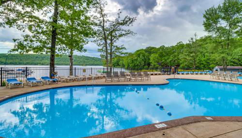 Near Big Boulder Mtn! Home with Fireplace and Games - Foto 2