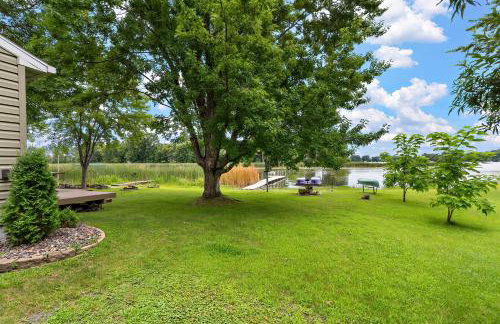 Lakefront, wildlife Cabin retreat - Pelican Bay Cabin - Foto 47