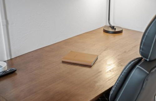 PFR Suites - Highland, 3BR 2BA Shadyside Condo, Penthouse Unit, 2 Decks, Off-Street Parking, 4th Floor Walkup - Foto 27