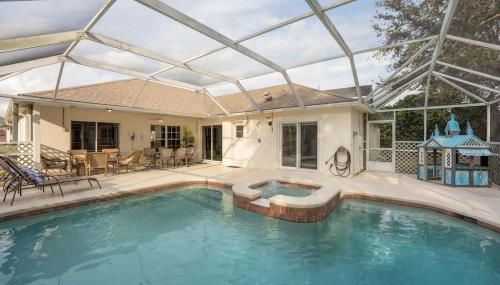 New Listing Pool and Game Room 4BR - Foto 2