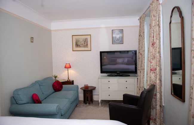 Milton House Studio Apartment Suites - Photo 14